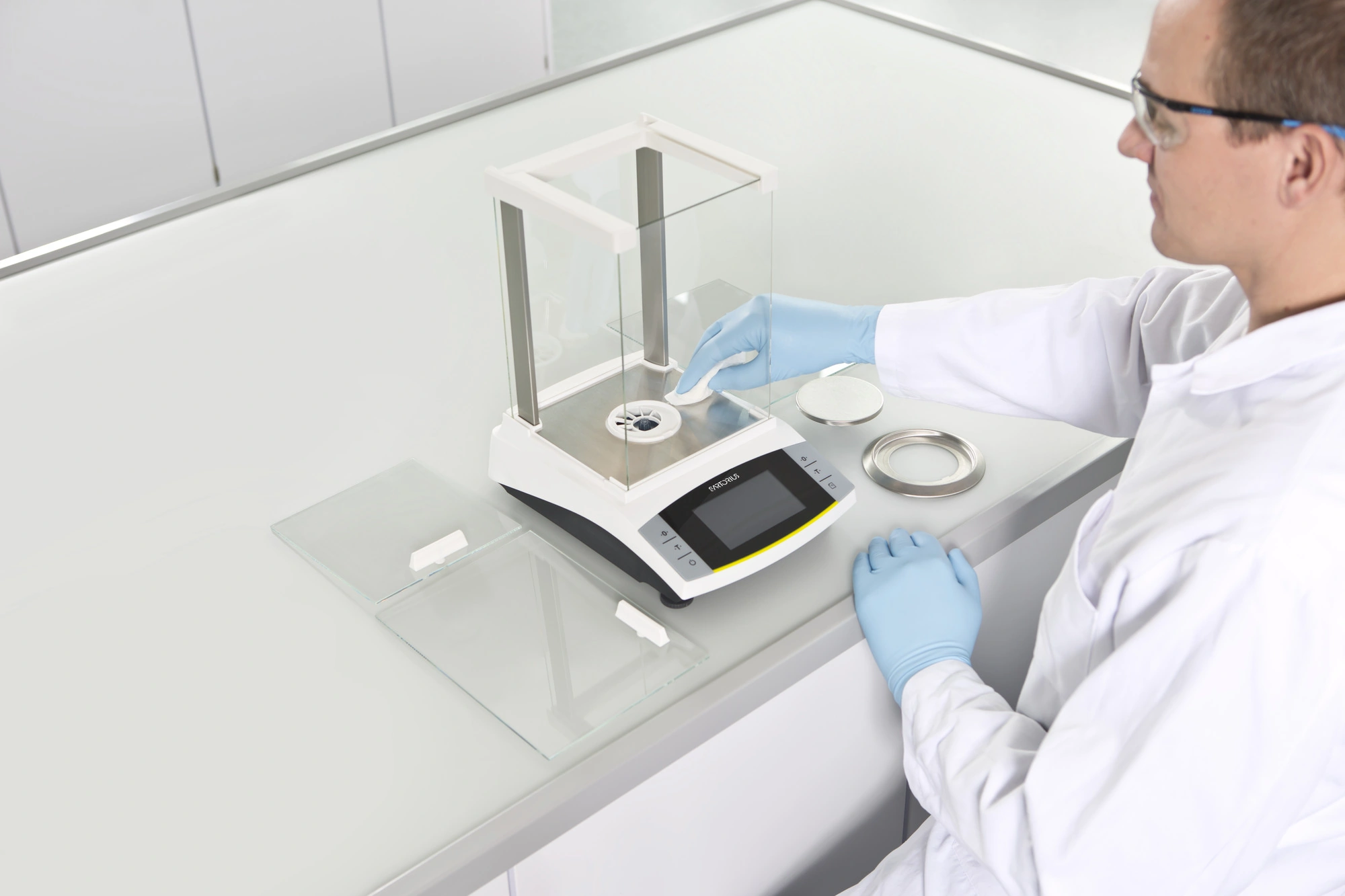 Sartorius Entris II BCA Analysenwaage mit abnehmbaren Komponenten zur Reinigung